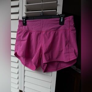 Lululemon Speed Up MR Short 4" Lined
Size 8 Sonic Pink